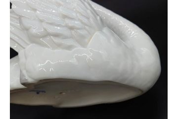 スペイン　リヤドロ　LLADRO　白鳥　フィギュリン(箱なし、陶器人形、置物、オブジェ、スワン、Swan)(R-076902)
