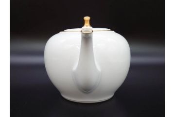 大倉陶園(OKURA、OAC)　オールド大倉　ゴールドライン　シンプルな中にも気品が溢れるティーポット&シュガーポット&クリーマー3点セット(ミルクジャー、ミルクポット、ボンボン入れ、洋食器、白磁、金彩)(R-076904)
