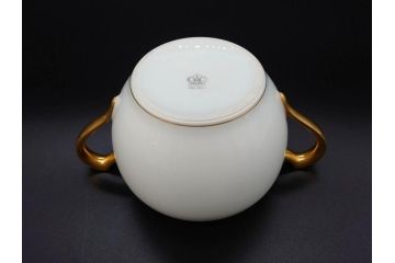 大倉陶園(OKURA、OAC)　オールド大倉　ゴールドライン　シンプルな中にも気品が溢れるティーポット&シュガーポット&クリーマー3点セット(ミルクジャー、ミルクポット、ボンボン入れ、洋食器、白磁、金彩)(R-076904)