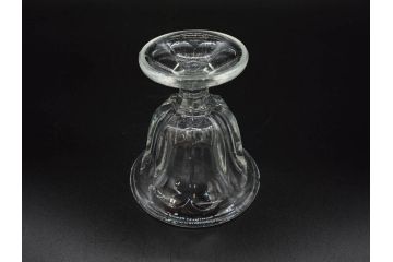 昭和初期　プレスガラス　どこか懐かしいレトロなグラス5客セット(古グラス、和ガラス、スイーツグラス、デザートカップ、リキュールグラス、酒器、硝子、ショット、酒杯、高台)(R-076908)