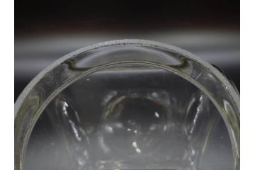 アンティーク雑貨　当時物　デッドストック　アルミ蓋　シンプルで使い勝手のよいガラス瓶2点セット(角型、角瓶、キャニスター、ガラスビン、菓子瓶、硝子、フタ付き、小物入れ、ディスプレイ雑貨、古道具、店舗什器)(R-076910)