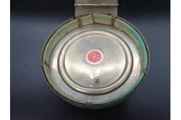 アンティーク雑貨　当時物　アルミ蓋　独特なフォルムが魅力のガラス瓶(ガラスビン、菓子瓶、硝子、フタ付き、小物入れ、ディスプレイ雑貨、古道具、店舗什器、駄菓子屋さん)(R-076911)