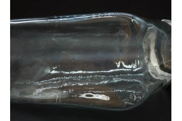 アンティーク雑貨　当時物　アルミ蓋　独特なフォルムが魅力のガラス瓶(ガラスビン、菓子瓶、硝子、フタ付き、小物入れ、ディスプレイ雑貨、古道具、店舗什器、駄菓子屋さん)(R-076911)