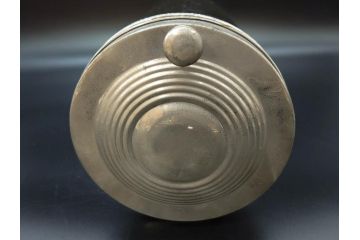 アンティーク雑貨　当時物　アルミ蓋　レトロな雰囲気漂うガラス瓶(ガラスビン、菓子瓶、硝子、フタ付き、小物入れ、ディスプレイ雑貨、古道具、店舗什器、駄菓子屋さん)(R-076913)