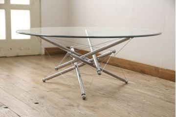 中古　美品　Cassina(カッシーナ)　713　スタイリッシュなデザインがワンランク上の暮らしを演出するセンターテーブル(ローテーブル、カクテルテーブル、カフェテーブル、コーヒーテーブル、ラウンドテーブル、ガラス)(定価約46万円)(R-076920)