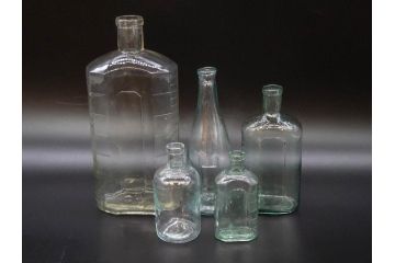 大正〜昭和初期　レトロな風情を感じるボトル瓶5点セット(ガラスビン、ガラス瓶、硝子、薬瓶、花瓶、花入、花器)(R-076944)