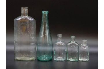 大正〜昭和初期　歴史を重ねた趣のあるボトル瓶5点セット(ガラスビン、ガラス瓶、硝子、薬瓶、花瓶、花入、花器)(R-076945)