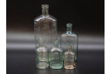 大正〜昭和初期　落ち着いた佇まいのボトル瓶5点セット(ガラスビン、ガラス瓶、硝子、薬瓶、花瓶、花入、花器)(R-076946)