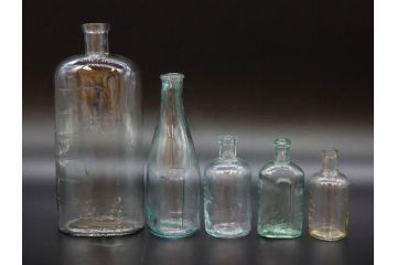 大正〜昭和初期　レトロな雰囲気を盛り上げるボトル瓶5点セット(ガラスビン、ガラス瓶、硝子、薬瓶、花瓶、花入、花器)(R-076947)