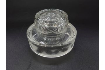 昭和レトロ　ノスタルジックな雰囲気を纏った蓋付きガラス瓶3個セット(八角、キャニスター、ガラスビン、硝子、菓子瓶、フタ付き)(R-076949)