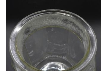 昭和レトロ　ノスタルジックな雰囲気を纏った蓋付きガラス瓶3個セット(八角、キャニスター、ガラスビン、硝子、菓子瓶、フタ付き)(R-076949)