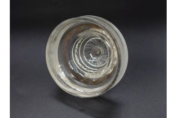 昭和レトロ　お部屋のアクセントになる蓋付きガラス瓶5個セット(八角、キャニスター、ガラスビン、硝子、菓子瓶、フタ付き)(R-076950)