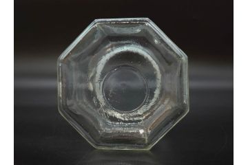 昭和レトロ　お部屋のアクセントになる蓋付きガラス瓶5個セット(八角、キャニスター、ガラスビン、硝子、菓子瓶、フタ付き)(R-076950)