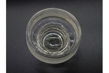 昭和レトロ　お部屋のアクセントになる蓋付きガラス瓶5個セット(八角、キャニスター、ガラスビン、硝子、菓子瓶、フタ付き)(R-076950)