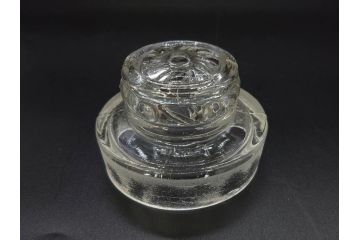 昭和レトロ　お部屋のアクセントになる蓋付きガラス瓶5個セット(八角、キャニスター、ガラスビン、硝子、菓子瓶、フタ付き)(R-076950)