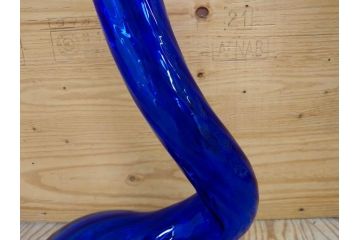 昭和レトロ　特大　ユニークなフォルムが目を惹くアクセントになるフラワーベース(スウィングベース、花瓶、花入れ、花器、オブジェ、ホームインテリア、ディスプレイ、ブルー)(R-076962)