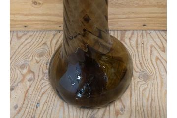 昭和レトロ　波打つような模様がお洒落なフラワーベース(花瓶、花入れ、花器、オブジェ、ホームインテリア、ディスプレイ、モスグリーン)(R-076985)