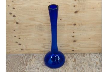 昭和レトロ　特大　鮮やかなブルーが目を惹くフラワーベース(花瓶、花入れ、花器、オブジェ、ホームインテリア、ディスプレイ、ブルー)(R-076986)
