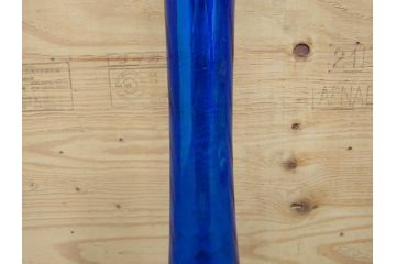 昭和レトロ　特大　鮮やかなブルーが目を惹くフラワーベース(花瓶、花入れ、花器、オブジェ、ホームインテリア、ディスプレイ、ブルー)(R-076986)