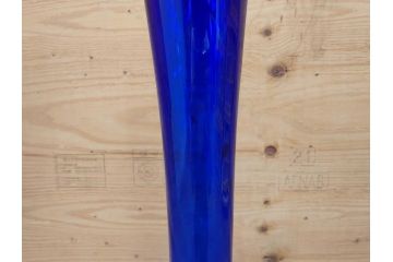 昭和レトロ　特大　鮮やかなブルーが目を惹くフラワーベース(花瓶、花入れ、花器、オブジェ、ホームインテリア、ディスプレイ、ブルー)(R-076986)