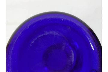 昭和レトロ　鮮やかなブルーが空間のアクセントになるフラワーベース(花瓶、花入れ、花器、オブジェ、ホームインテリア、ディスプレイ、ブルー)(R-076987)