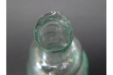 戦前　当時物　瓢箪型　気泡や絶妙なフォルムが味わいのあるニッキ水瓶5個セット(豆ガラス、ちびニッキ水、ガラス容器、駄菓子屋ビン、ペロペロ、レトロガラス、一輪挿し、ひょうたん)(R-076989)