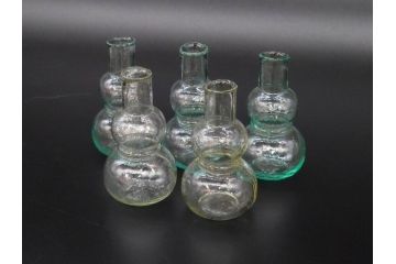 戦前　当時物　瓢箪型　気泡や絶妙なフォルムが味わいのあるニッキ水瓶5個セット(豆ガラス、ちびニッキ水、ガラス容器、駄菓子屋ビン、ペロペロ、レトロガラス、一輪挿し、ひょうたん)(R-076991)