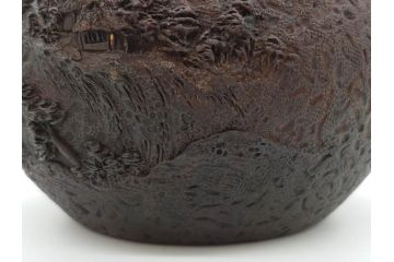 時代物　亀文堂　獣口　家屋風景図　長い歴史を刻んだ趣ある鉄瓶(湯沸、湯瓶、茶道具、茶器)(R-076993)