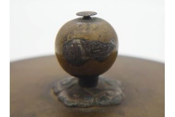 時代物　亀文堂　日本亀文　波千鳥　松竹梅　楼閣山水図　銀象嵌　使い込まれた風合いが歴史を感じる鉄瓶(湯沸、湯瓶、茶道具、茶器)(R-076994)