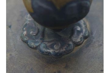 時代物　亀文堂　日本亀文　波千鳥　松竹梅　楼閣山水図　銀象嵌　使い込まれた風合いが歴史を感じる鉄瓶(湯沸、湯瓶、茶道具、茶器)(R-076994)