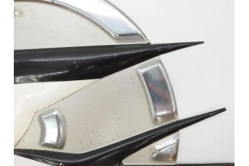 当時物　希少品　日本国有鉄道　国鉄バス　つばめマーク　エンブレム2点セット(左向き、シンボルマーク、ヘッドマーク、プレート、看板、スワローマーク)(R-076997)