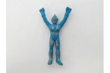 当時物　昭和レトロ　ポピー　怪獣　ウルトラマン　大量　消しゴム等126個セット(円谷プロ、東宝、ウルトラ兄弟、キングギドラ、怪獣ケシゴム、ガシャポン、ガチャガチャ、フィギュア、おもちゃ、オモチャ、玩具)(R-077000)