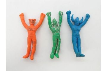 当時物　昭和レトロ　ポピー　怪獣　ウルトラマン　大量　消しゴム等126個セット(円谷プロ、東宝、ウルトラ兄弟、キングギドラ、怪獣ケシゴム、ガシャポン、ガチャガチャ、フィギュア、おもちゃ、オモチャ、玩具)(R-077000)