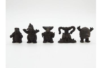 当時物　昭和レトロ　ポピー　怪獣　ウルトラマン　大量　消しゴム等126個セット(円谷プロ、東宝、ウルトラ兄弟、キングギドラ、怪獣ケシゴム、ガシャポン、ガチャガチャ、フィギュア、おもちゃ、オモチャ、玩具)(R-077000)