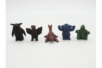 当時物　昭和レトロ　ポピー　怪獣　ウルトラマン　大量　消しゴム等126個セット(円谷プロ、東宝、ウルトラ兄弟、キングギドラ、怪獣ケシゴム、ガシャポン、ガチャガチャ、フィギュア、おもちゃ、オモチャ、玩具)(R-077000)