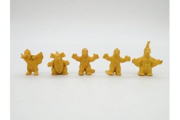 当時物　昭和レトロ　ポピー　怪獣　ウルトラマン　大量　消しゴム等126個セット(円谷プロ、東宝、ウルトラ兄弟、キングギドラ、怪獣ケシゴム、ガシャポン、ガチャガチャ、フィギュア、おもちゃ、オモチャ、玩具)(R-077000)