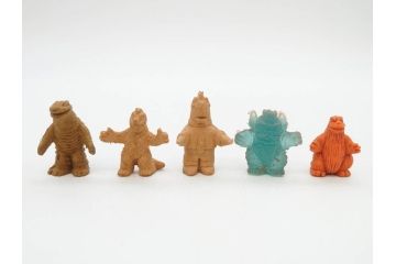 当時物　昭和レトロ　ポピー　怪獣　ウルトラマン　大量　消しゴム等126個セット(円谷プロ、東宝、ウルトラ兄弟、キングギドラ、怪獣ケシゴム、ガシャポン、ガチャガチャ、フィギュア、おもちゃ、オモチャ、玩具)(R-077000)