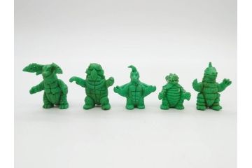 当時物　昭和レトロ　ポピー　怪獣　ウルトラマン　大量　消しゴム等126個セット(円谷プロ、東宝、ウルトラ兄弟、キングギドラ、怪獣ケシゴム、ガシャポン、ガチャガチャ、フィギュア、おもちゃ、オモチャ、玩具)(R-077000)