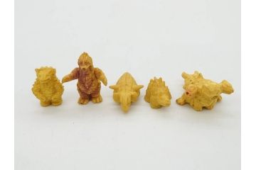 当時物　昭和レトロ　ポピー　怪獣　ウルトラマン　大量　消しゴム等130個セット(円谷プロ、東宝、ウルトラ兄弟、キングジョー、カネゴン、バルタン星人、怪獣ケシゴム、ガシャポン、ガチャガチャ、フィギュア、おもちゃ、オモチャ、玩具)(R-077001)