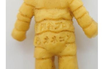 当時物　昭和レトロ　ポピー　怪獣　ウルトラマン　大量　消しゴム等130個セット(円谷プロ、東宝、ウルトラ兄弟、キングジョー、カネゴン、バルタン星人、怪獣ケシゴム、ガシャポン、ガチャガチャ、フィギュア、おもちゃ、オモチャ、玩具)(R-077001)