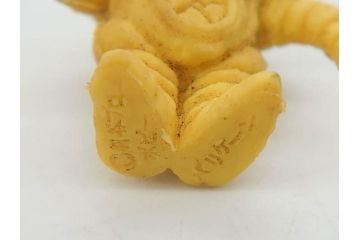 当時物　昭和レトロ　ポピー　怪獣　ウルトラマン　大量　消しゴム等130個セット(円谷プロ、東宝、ウルトラ兄弟、キングジョー、カネゴン、バルタン星人、怪獣ケシゴム、ガシャポン、ガチャガチャ、フィギュア、おもちゃ、オモチャ、玩具)(R-077001)