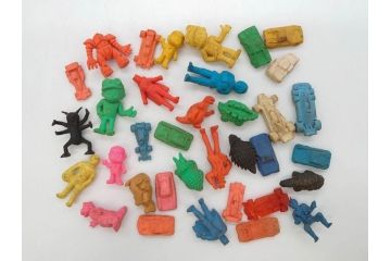 当時物　昭和レトロ　ポピー　仮面ライダー　ルパン三世　ど根性ガエル　無敵ロボ トライダーG7　怪獣　ガン消し　大量　消しゴム等456個セット(モンキーパンチ、石森プロ、少年ジャンプ、メカゴジラ、バットマン、ドラえもん、東宝、ガシャポン、ガチャガチャ、フィギュア、おもちゃ、オモチャ、玩具)(R-077003)