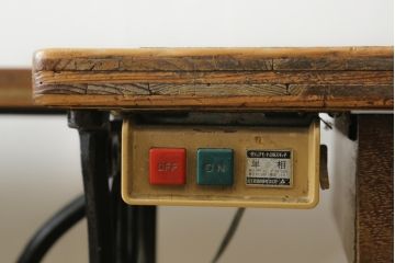 ジャンク品　和製アンティーク　中島ミシン　CIRDAR(サーダー) TF-3S　靴用　厚地専用機　腕ミシン　足踏みミシン(ミシンテーブル、ミシン台、工業用ミシン、ディスプレイ、SINGER、シンガー、18型)(R-077014)