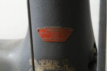 ジャンク品　和製アンティーク　中島ミシン　CIRDAR(サーダー) TF-3S　靴用　厚地専用機　腕ミシン　足踏みミシン(ミシンテーブル、ミシン台、工業用ミシン、ディスプレイ、SINGER、シンガー、18型)(R-077014)