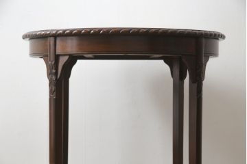 イギリスアンティーク　Lloyd's Antiques(ロイズ・アンティークス)取り扱い　マホガニー材　洗練された佇まいが魅力的なサイドテーブル(ラウンドテーブル、コーヒーテーブル、花台、飾り台、英国)(R-077019)