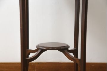 イギリスアンティーク　Lloyd's Antiques(ロイズ・アンティークス)取り扱い　マホガニー材　洗練された佇まいが魅力的なサイドテーブル(ラウンドテーブル、コーヒーテーブル、花台、飾り台、英国)(R-077019)