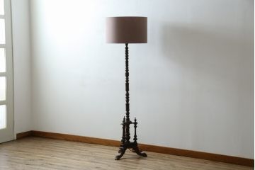 イギリスアンティーク　Lloyd's Antiques(ロイズ・アンティークス)取り扱い　マホガニー材　シックな色合いで落ち着いた空間づくりにおすすめのフロアスタンド(フロアランプ、スタンドライト、スタンド照明、英国)(R-077020)