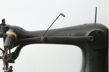 ジャンク品　和製アンティーク　中島ミシン　CIRDAR(サーダー) TF-1　靴用　厚地専用機　腕ミシン　足踏みミシン(ミシンテーブル、ミシン台、工業用ミシン、ディスプレイ、SINGER、シンガー、18型)(R-077021)