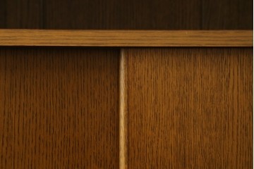 中古　希少な廃盤品　IDC大塚家具取り扱い　起立木工　ナラ材　メッペルシリーズ　キャスター付きバーカウンター　(R-077023)