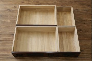 中古　美品　欅産業　仙台民芸箪笥　四.五尺野郎箪笥　拭き漆塗りと立派な金具が美しい仙台箪笥(和箪笥、収納箪笥、衣装箪笥、整理箪笥、チェスト、引き出し)(定価約77万円)(R-077040)